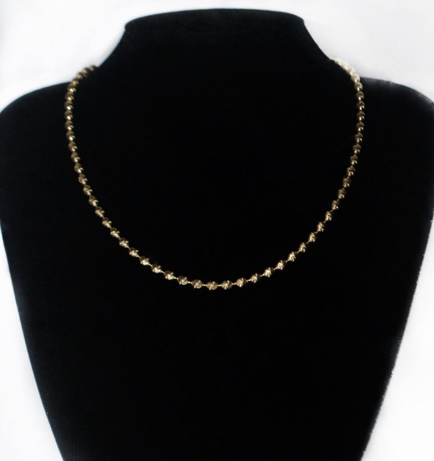 Cadena Moon Cut
